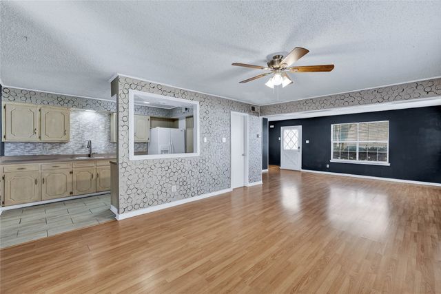 5426 Winton Street, Dallas, TX 75206