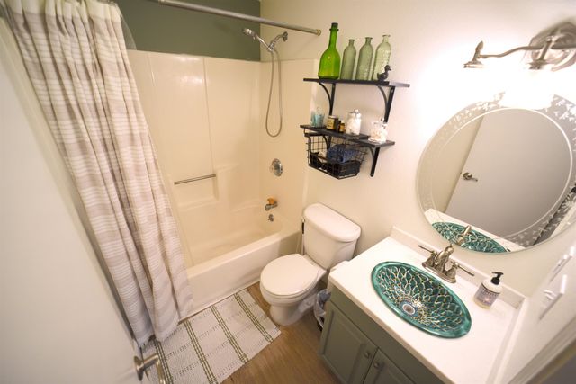 37 Alice Dr Apt 34, Concord, NH 03303