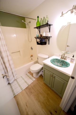 37 Alice Dr Apt 34, Concord, NH 03303