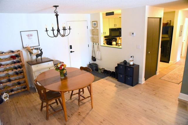 37 Alice Dr Apt 34, Concord, NH 03303