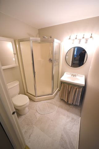 37 Alice Dr Apt 34, Concord, NH 03303