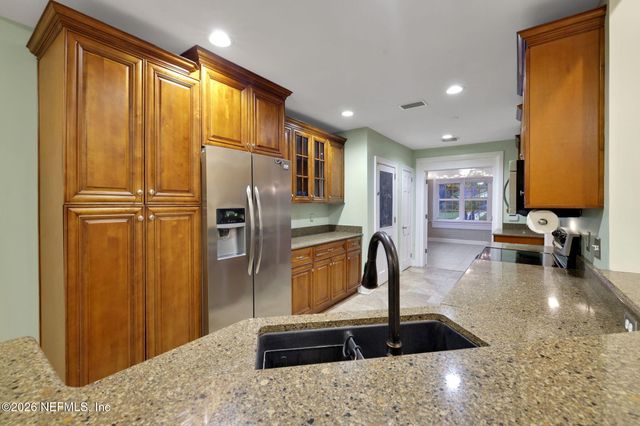 1536 HARBOR OAKS Road, Jacksonville, FL 32207