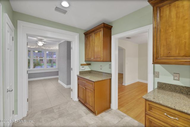 1536 HARBOR OAKS Road, Jacksonville, FL 32207