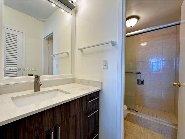 2899 Collins Ave 1042, Miami Beach, FL 33140