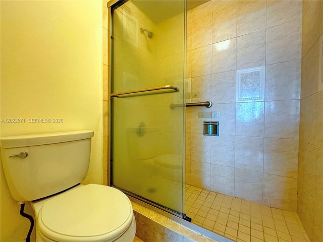 2899 Collins Ave 1042, Miami Beach, FL 33140