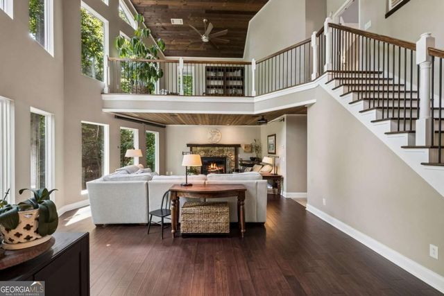 3452 Point View Circle, Gainesville, GA 30506