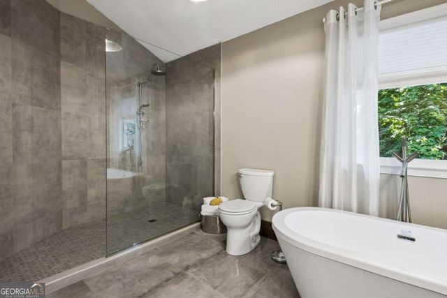 3452 Point View Circle, Gainesville, GA 30506