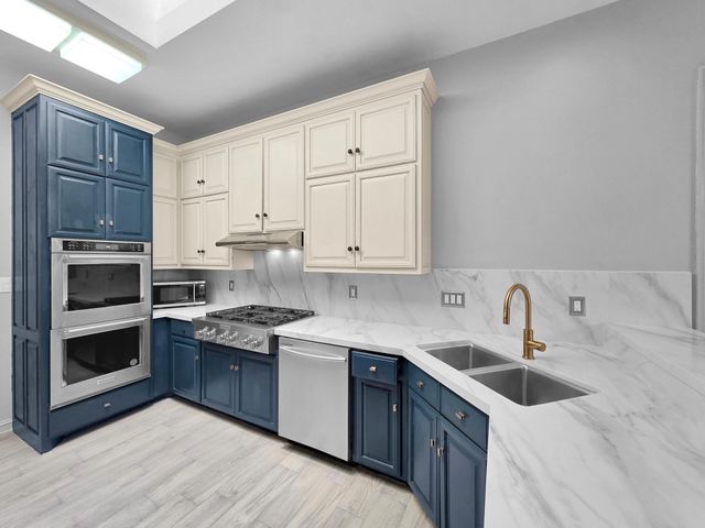 220 Summerwood Street, Beaumont, TX 77706