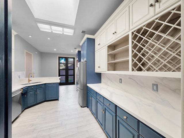 220 Summerwood Street, Beaumont, TX 77706