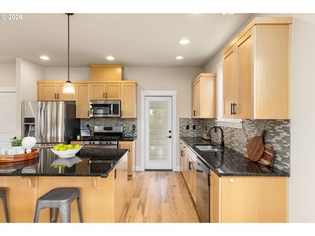 14780 Nw HYDRANGEA Ct, Portland, OR 97229