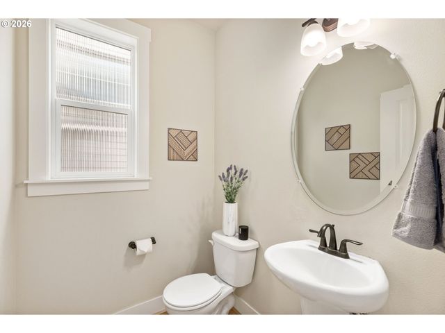 14780 Nw HYDRANGEA Ct, Portland, OR 97229