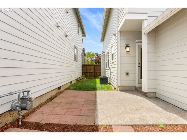 14780 Nw HYDRANGEA Ct, Portland, OR 97229