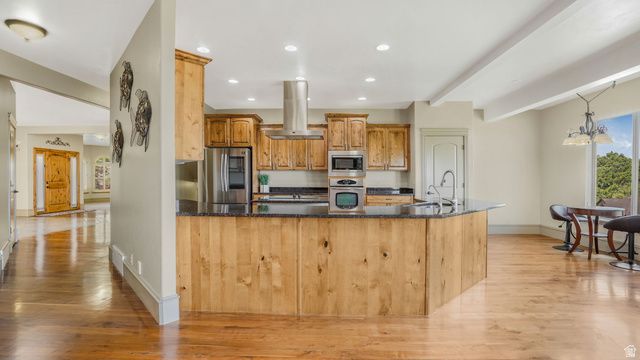 1596 E MILLBROOK WAY, Bountiful, UT 84010