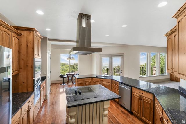 1596 E MILLBROOK WAY, Bountiful, UT 84010