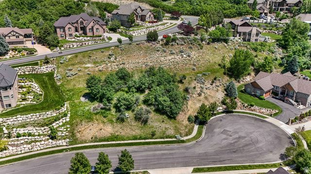 1596 E MILLBROOK WAY, Bountiful, UT 84010