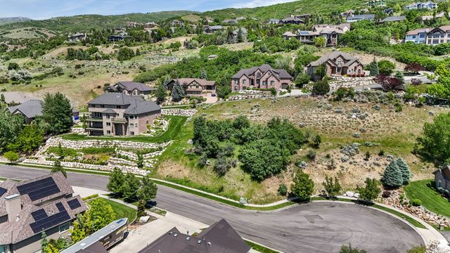 1596 E MILLBROOK WAY, Bountiful, UT 84010