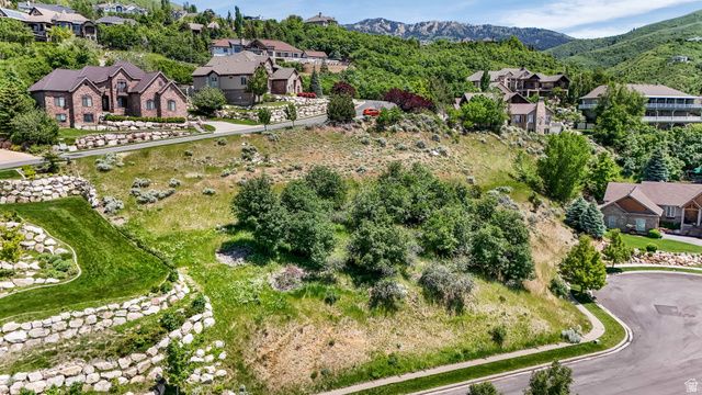 1596 E MILLBROOK WAY, Bountiful, UT 84010
