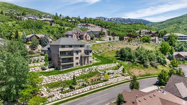 1596 E MILLBROOK WAY, Bountiful, UT 84010