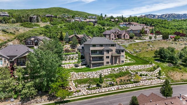 1596 E MILLBROOK WAY, Bountiful, UT 84010