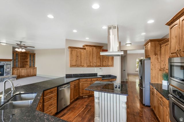 1596 E MILLBROOK WAY, Bountiful, UT 84010