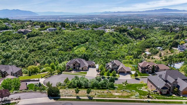 1596 E MILLBROOK WAY, Bountiful, UT 84010