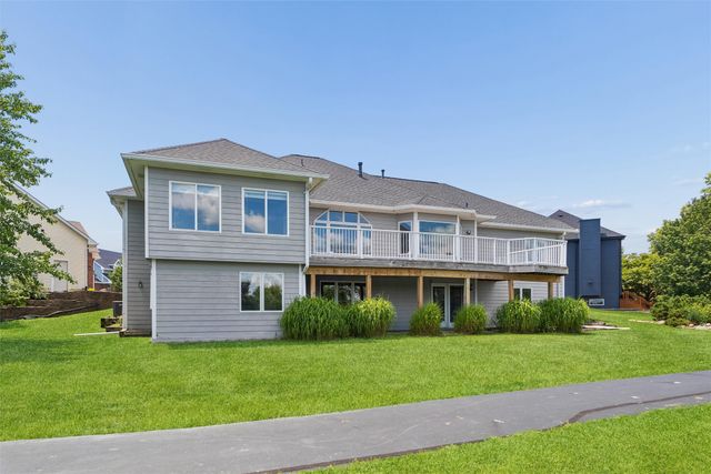 810 NE Vail Court, Ankeny, IA 50021