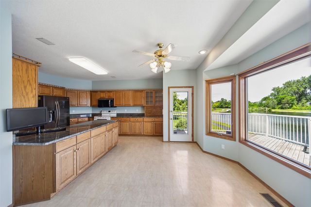 810 NE Vail Court, Ankeny, IA 50021