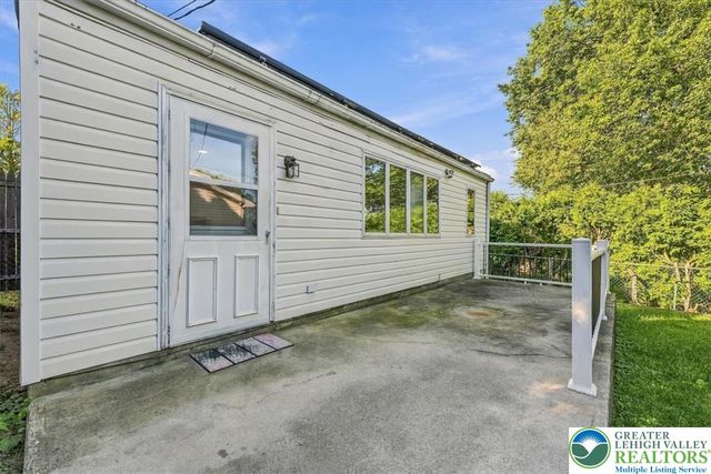 1219 East Highland Street, Allentown City, PA 18109