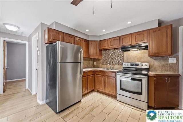 1219 East Highland Street, Allentown City, PA 18109