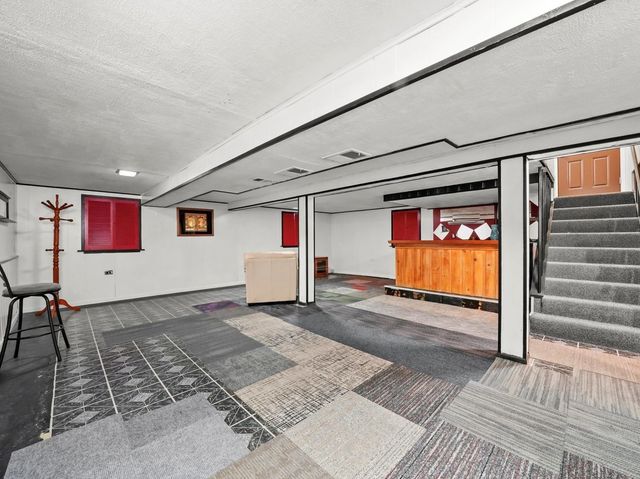 2136 Bristol Avenue, Westchester, IL 60154