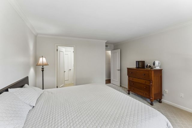4487 Post Pl Apt 60, Nashville, TN 37205