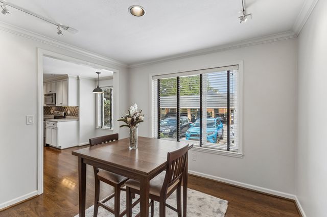 4487 Post Pl Apt 60, Nashville, TN 37205