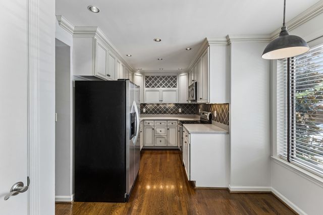 4487 Post Pl Apt 60, Nashville, TN 37205