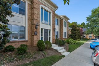 4487 Post Pl Apt 60, Nashville, TN 37205