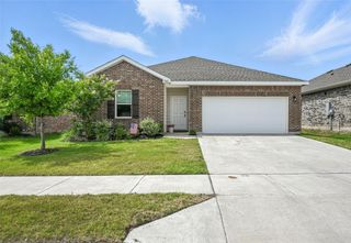 1545 Shadow Hawk Drive, Fort Worth, TX 76052