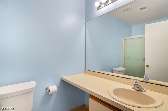 80 Garden Ct, Roxbury Twp., NJ 07876