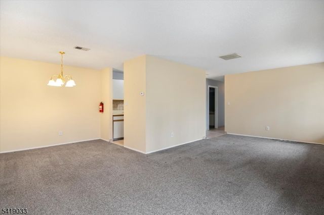 80 Garden Ct, Roxbury Twp., NJ 07876