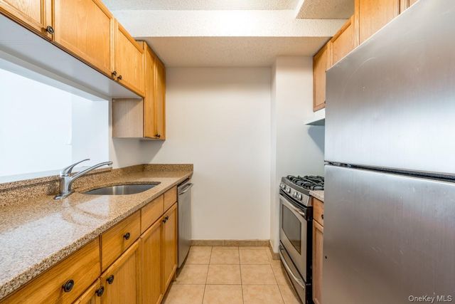 4-74 48th Avenue 4V, Long Island City, NY 11109