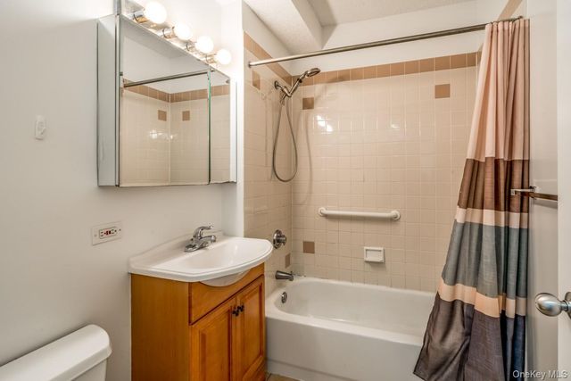 4-74 48th Avenue 4V, Long Island City, NY 11109