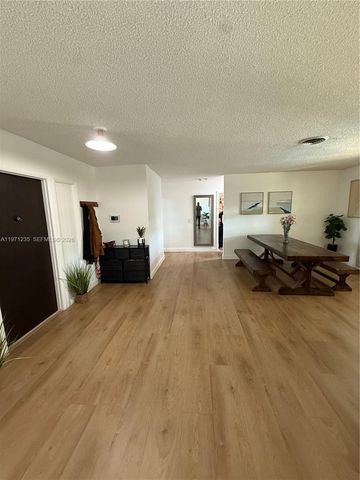 4450 NW 9th St, Coconut Creek, FL 33066