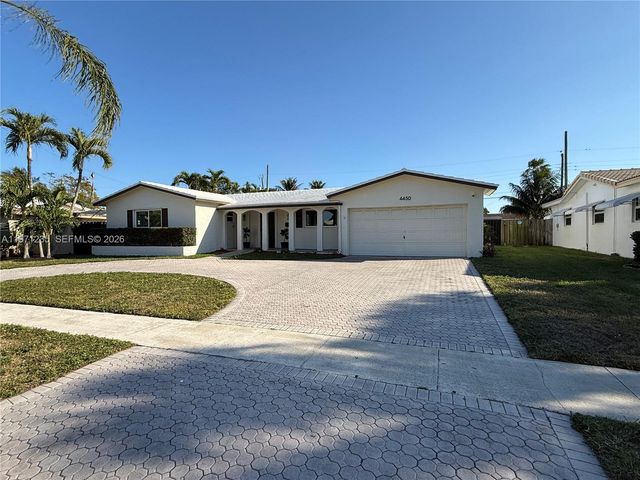4450 NW 9th St, Coconut Creek, FL 33066