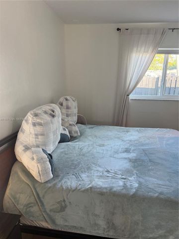 4450 NW 9th St, Coconut Creek, FL 33066