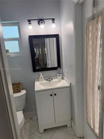 4450 NW 9th St, Coconut Creek, FL 33066