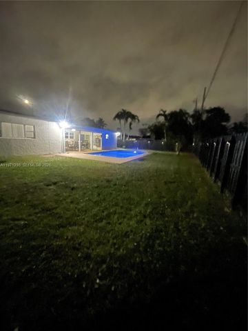 4450 NW 9th St, Coconut Creek, FL 33066