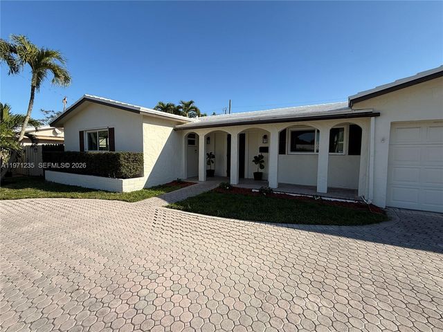 4450 NW 9th St, Coconut Creek, FL 33066