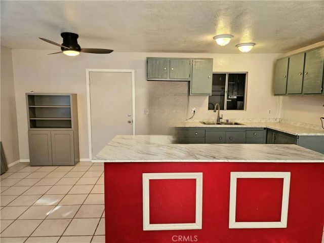 8279 Heather, Fontana, CA 92335