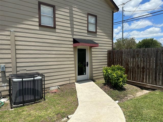 507 Houston Street 8, Rosenberg, TX 77471