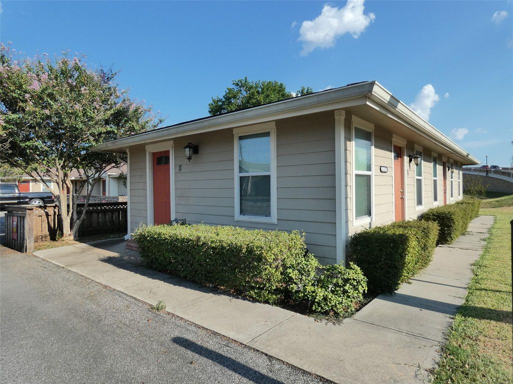 507 Houston Street 8, Rosenberg, TX 77471