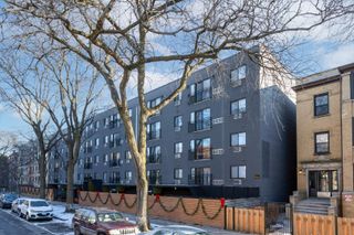 5411 N Winthrop Avenue 520, Chicago, IL 60640