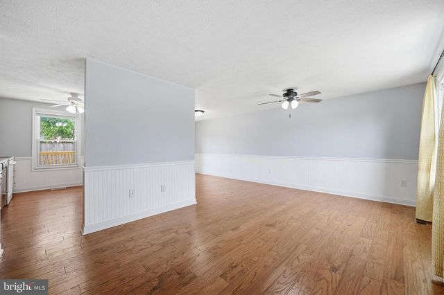1597 DOGWOOD DR, Frederick, MD 21701